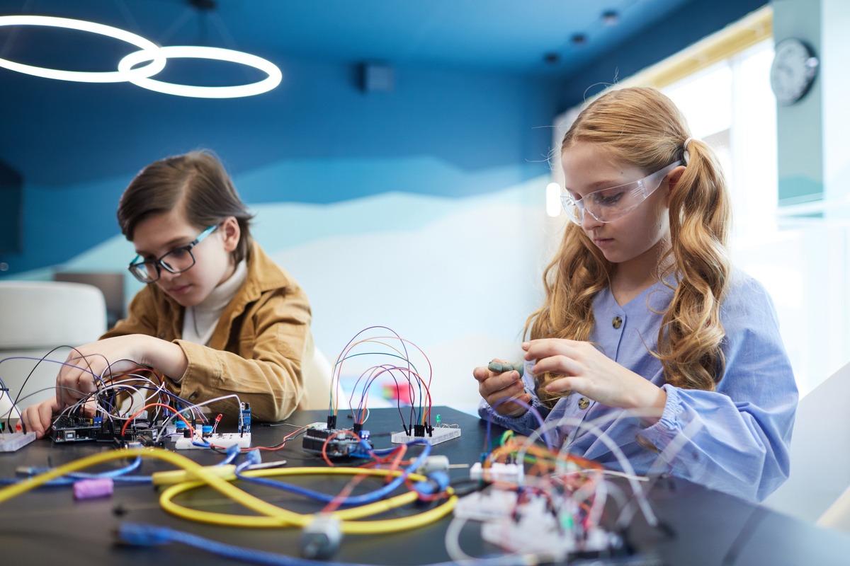 materno vergüenza Envío 7 actividades con electricidad para niños - Luca